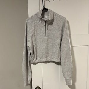 Like new lululemon scuba waffle funnel neck 1/2 zip